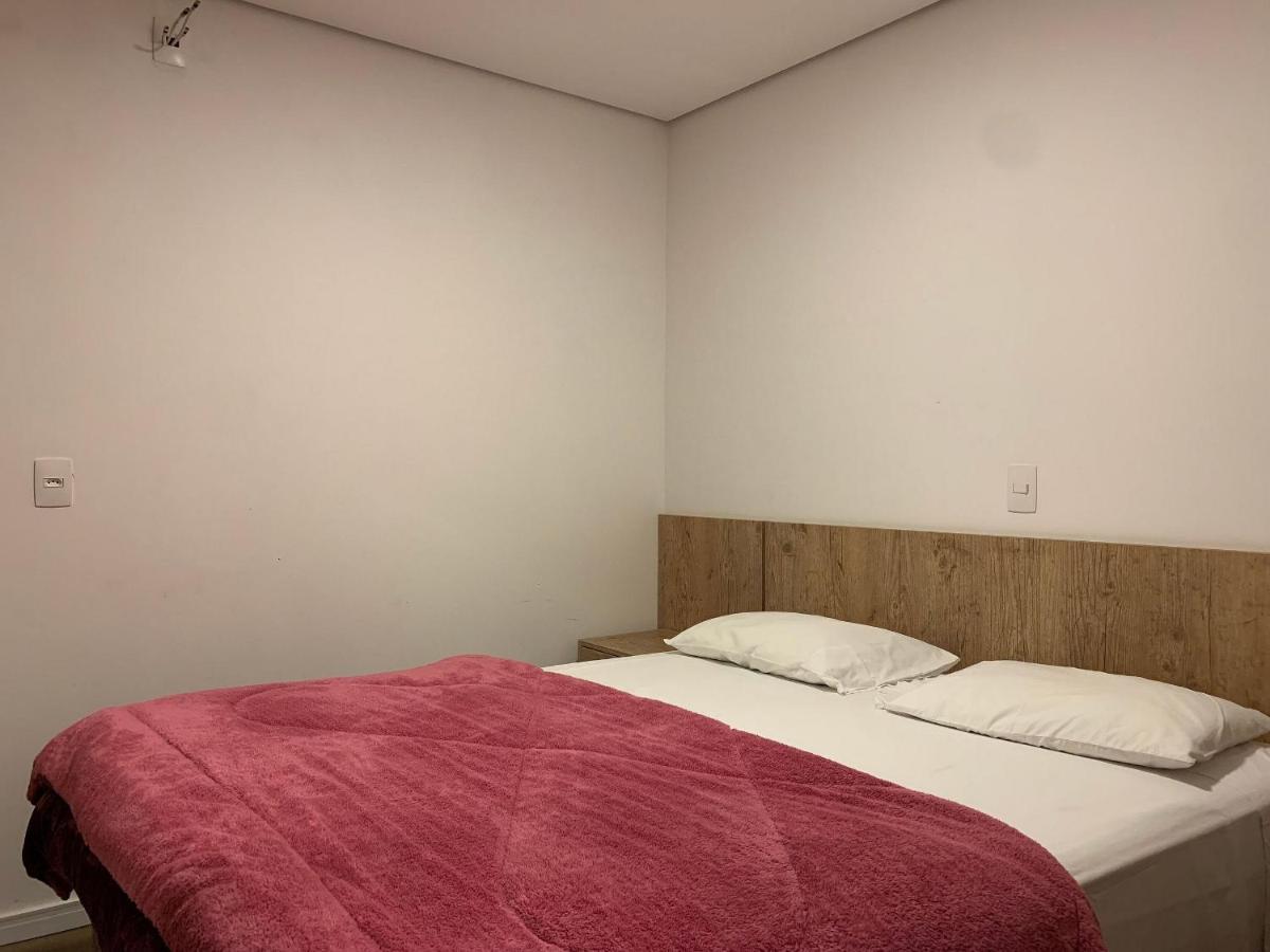 Flat Novo, Aconchegante E No Coracao Do Capivari / Internet + Aquecedores