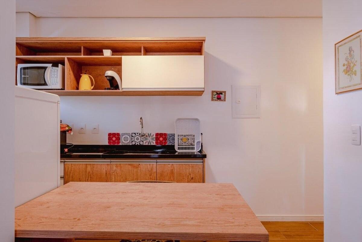 Apartamento Flat Novo, Aconchegante E No Coracao Do Capivari / Internet + Aquecedores